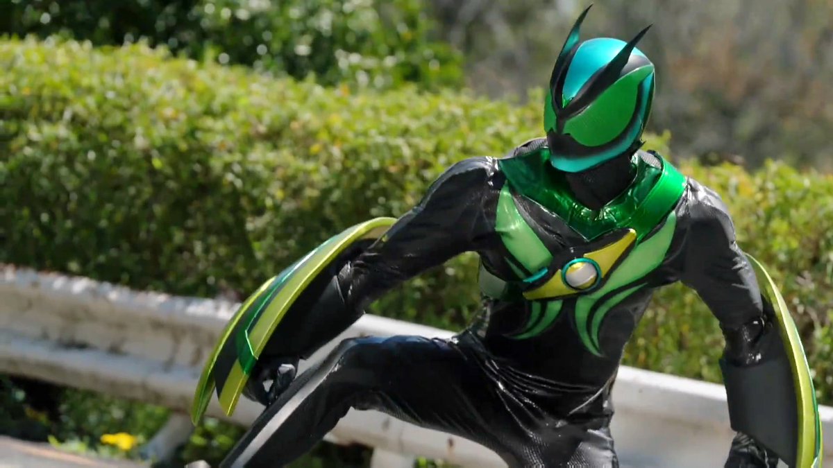 バリアを防御とか殴るだけでなく敵のクッションとしても使うの斬新 #仮面ライダーゼッツ #nitiasa