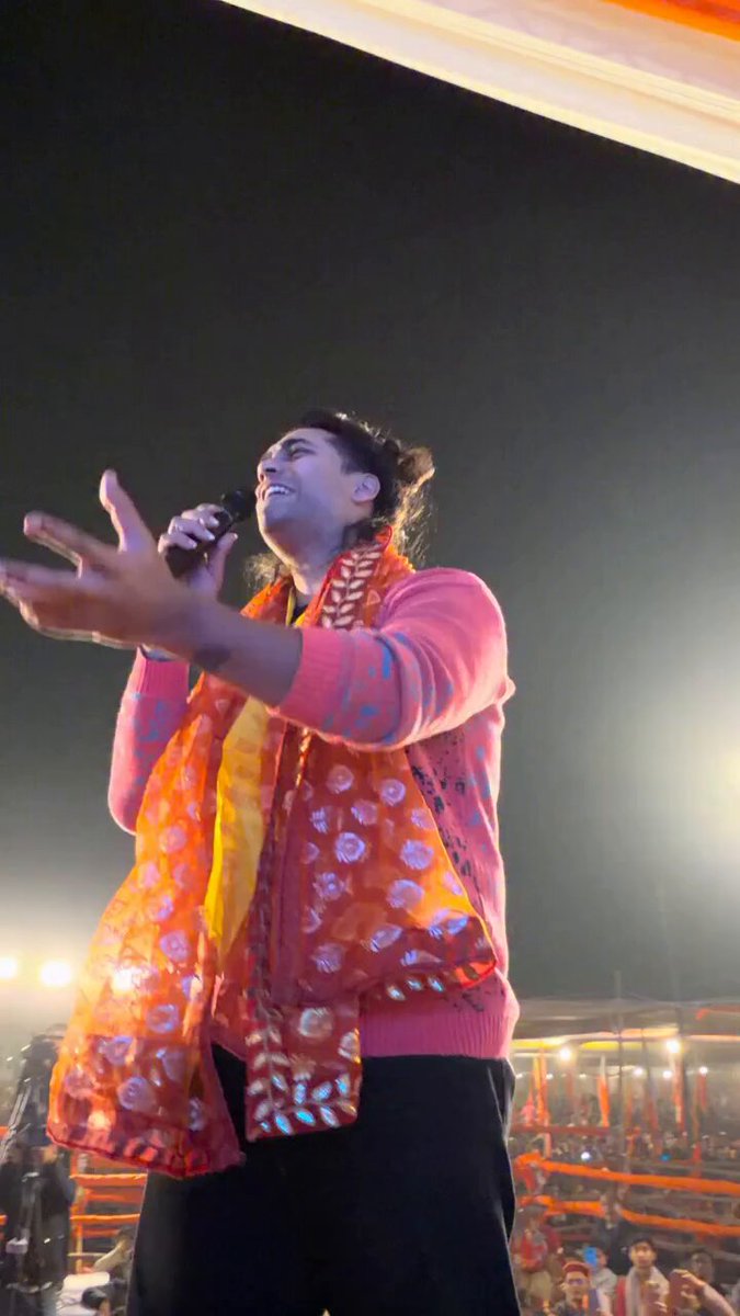 जुबिन नौटियाल संग सनातन पदयात्रा के दिव्य पल "मेरे घर राम आए हैं" क्या गाया हे पूरा सनातनी माहौल बना दिया बागेश्वर धाम सरकार..जय श्रीराम 🚩🙏