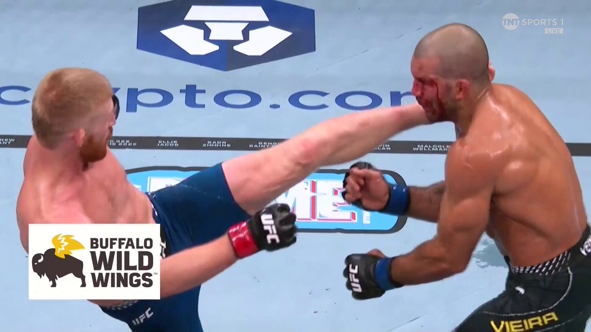 ON THE BUTTON! 🎯 BO NICKAL WITH AN INCREDIBLE HEADKICK KO! 🦵 🔥 #UFC322 | LIVE on TNT Sports &amp; discovery+
