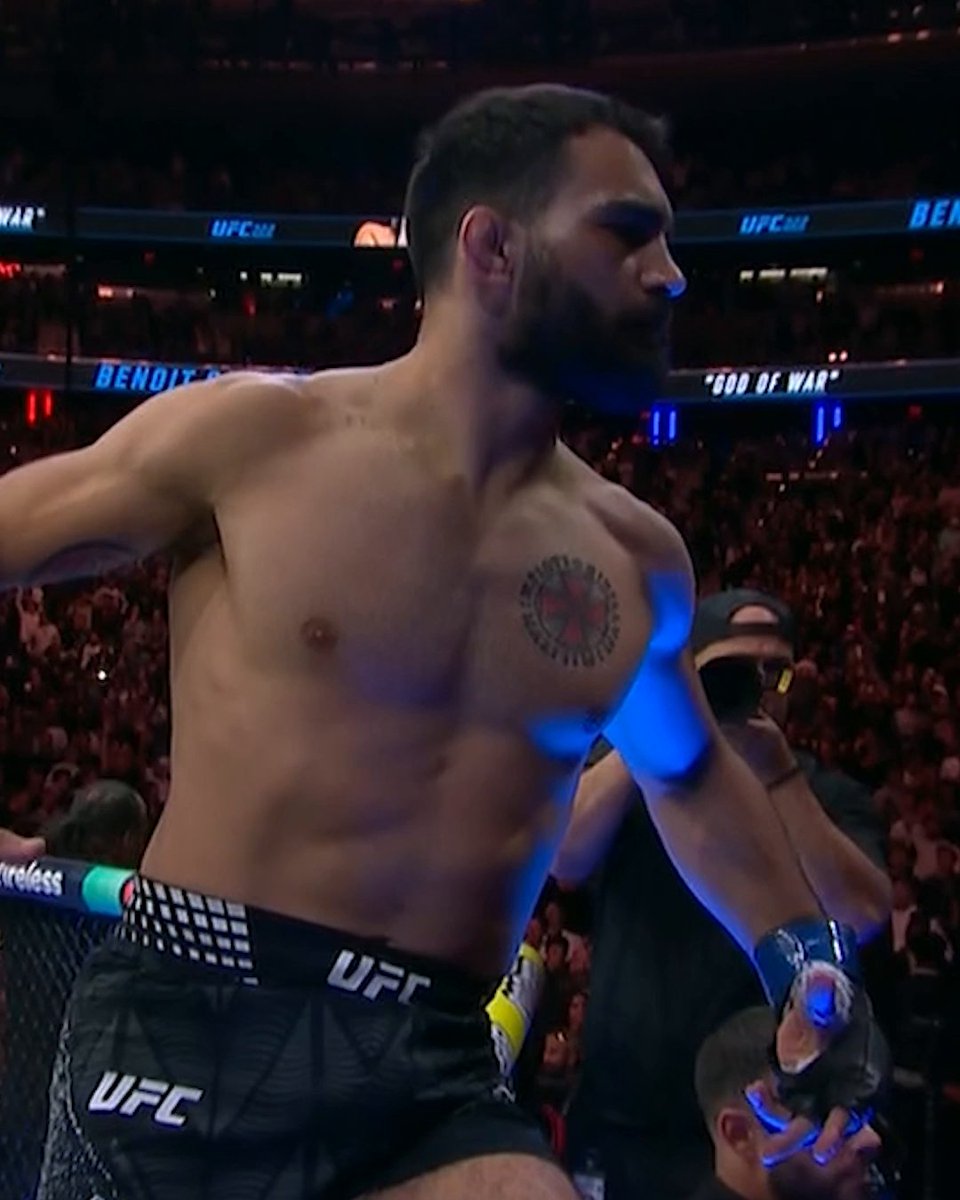 BENOIT SAINT DENIS JUST KNOCKED OUT BENEIL DARIUSH IN 16 SECONDS 😱 #UFC322 Stream #UFC322 on the ESPN App ➡️