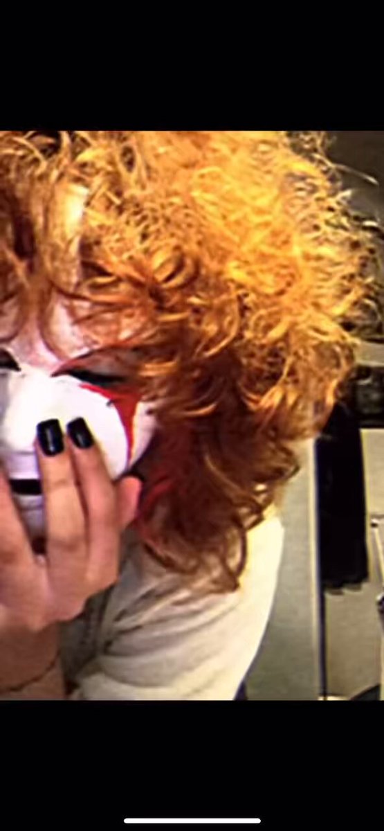 em homenagem a aparição de 5 minutos da nossa diva cindy ! serviu cunt e se foi A-MOH #hexatombe #psikolera