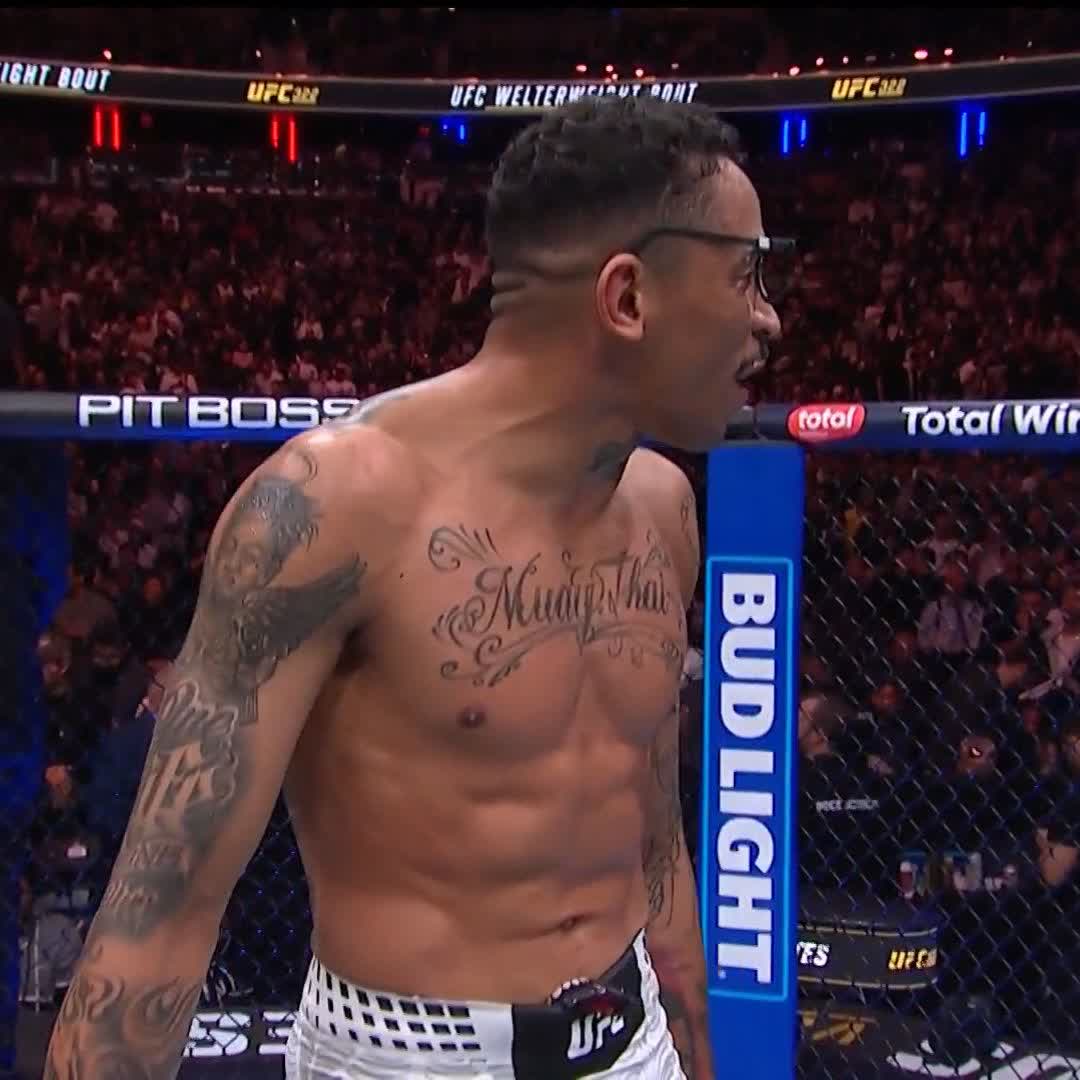 💢 Por nocaut, Carlos Prates se lleva impresionante victoria 💢 #VeChain #UFC322