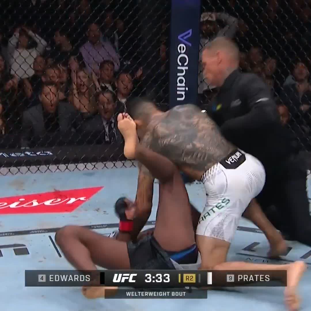 He's a nightmare to deal with 😮‍💨 @TheNightmare170 gets the finish in round two! #VeChain #UFC322