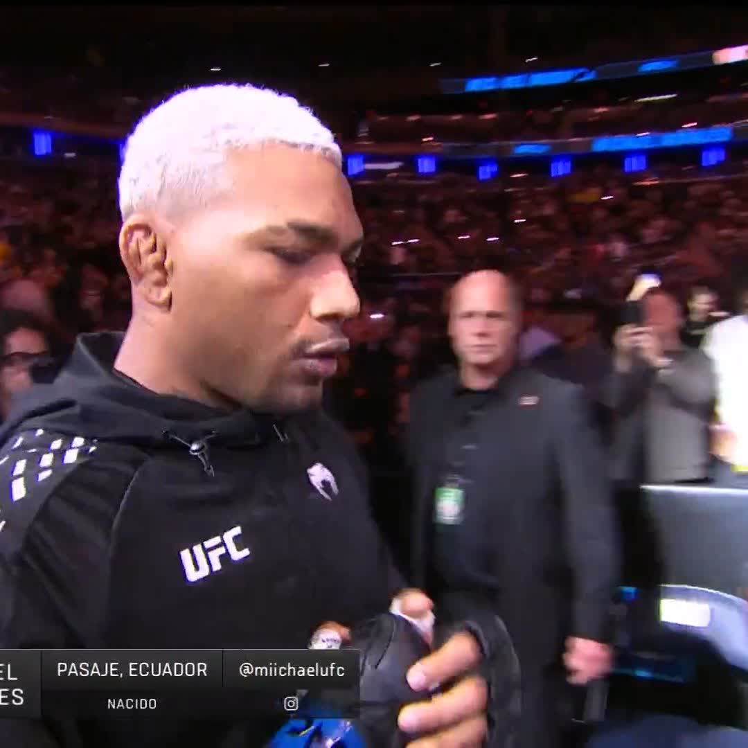 Así entra el más arrecho de latinoamérica 🇪🇨 Michael🕷Morales🕸 🔥 #VeChain #UFC322