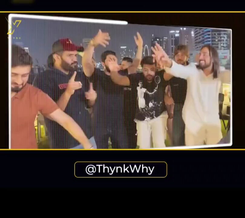 پاکستان میں موجود فیملی ویلاگرز کروڑوں کا Scam کرتے ہیں سب کچھ فیک، لگثری لائف، گاڑی.. بہترین رپورٹ 👍 دیکھیں کیسے یہ لوگ ہماری زہنی کیفیت Fomo کا فائدہ اٹھاتے ہیں