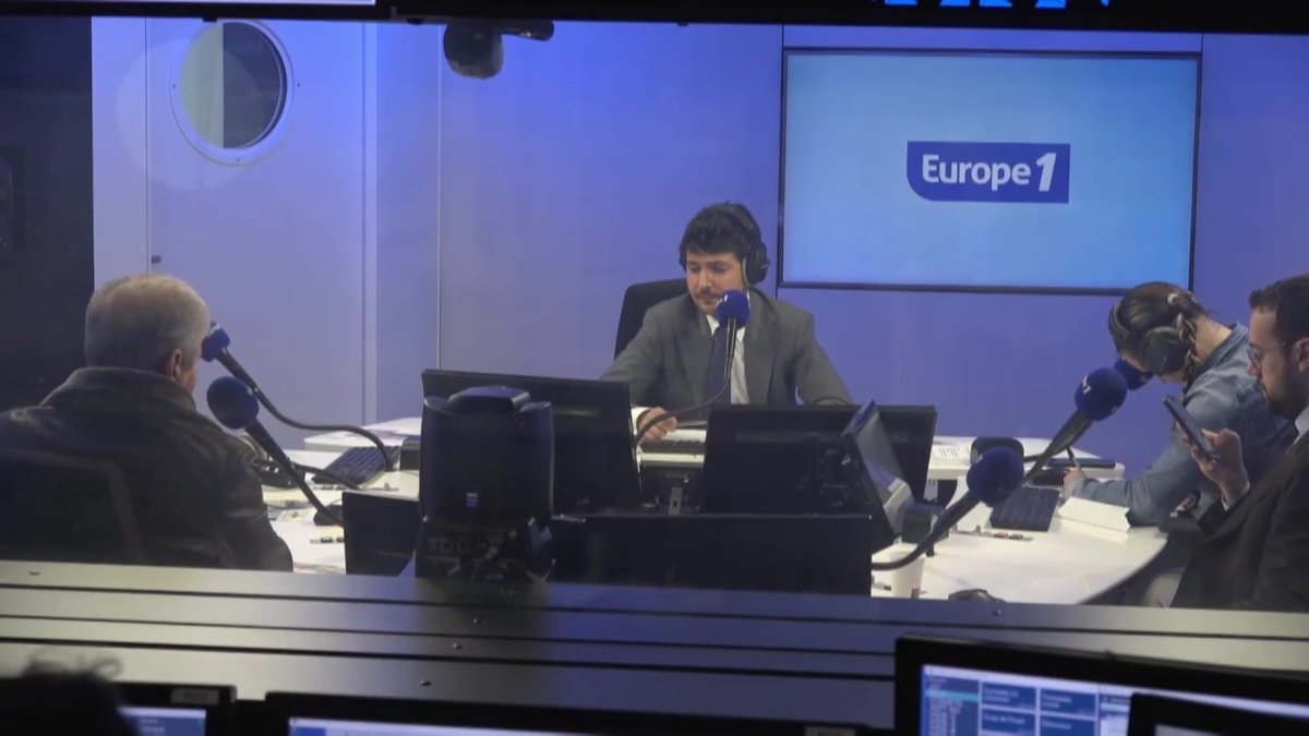 Anthony Joubert, agressé hier dans un train : "Je ne dors plus, je ne mange plus. Je ne pensais pas qu’on pouvait être traumatisé à ce point. Je pense aux gens qui ont vécu pire que moi… On ne peut plus vivre" témoigne Anthony Joubert dans #EliotDevalEtVous sur #Europe1