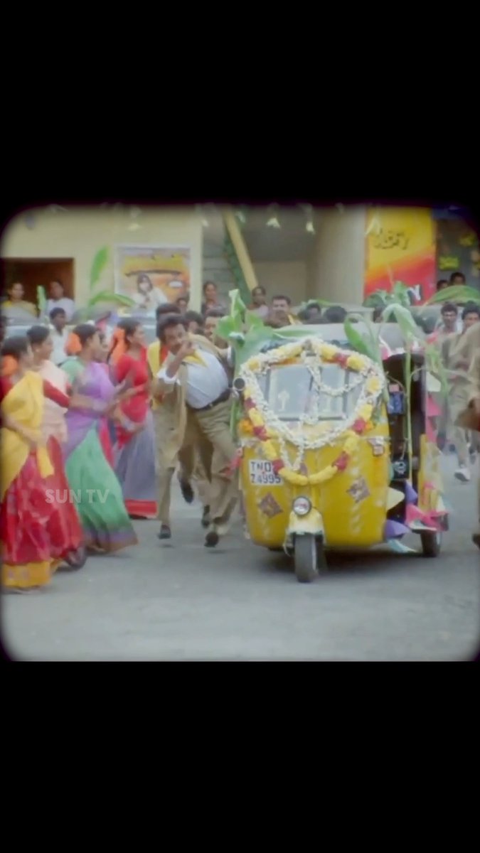 The ultimate intro song🔥 BAASHHA | WATCH NOW #SunTV #Baashha #BaashhaOnSunTV #SuperstarRajinikanth #Nagma #Raghuvaran #SunReels #SunDigital