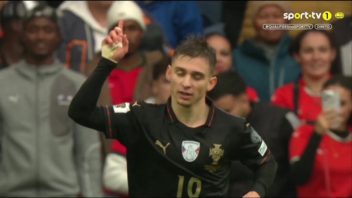 Francisco Conceição não estava satisfeito com o resultado e quis fazer o gosto ao pé 💣 #sporttvportugal #QUALIFIERSnaSPORTTV #QualificaçãoMundial #Portugal #Arménia
