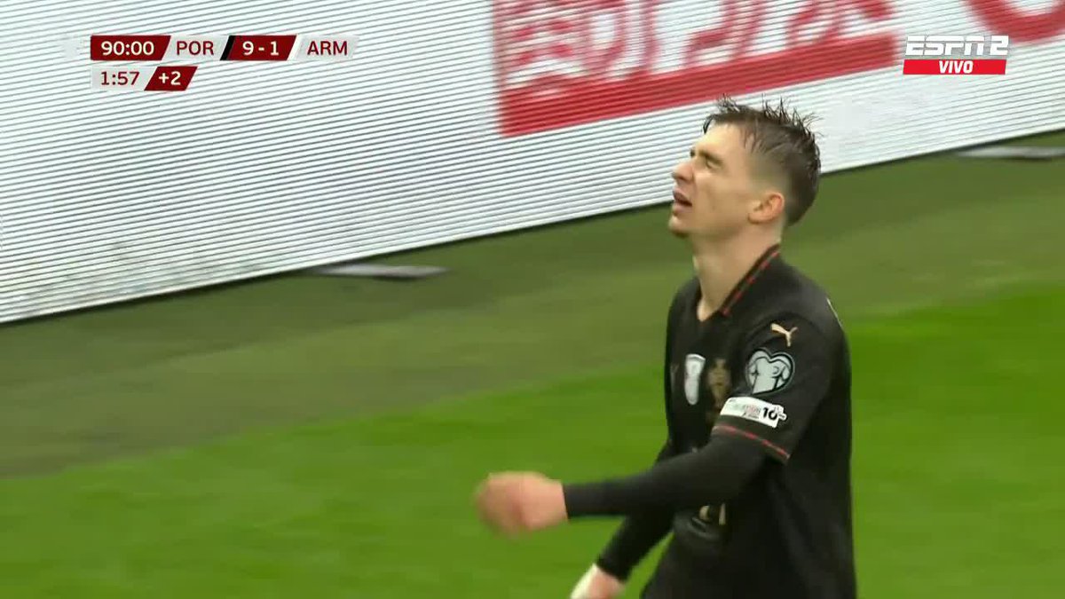 "Portugal" Porque le masacró bien el ojete por 9-1 a Armenia y se clasificó al Mundial 2026. Jugaron sin Cristiano Ronaldo y no pararon de hacer goles los portugueses adictos al sexo.