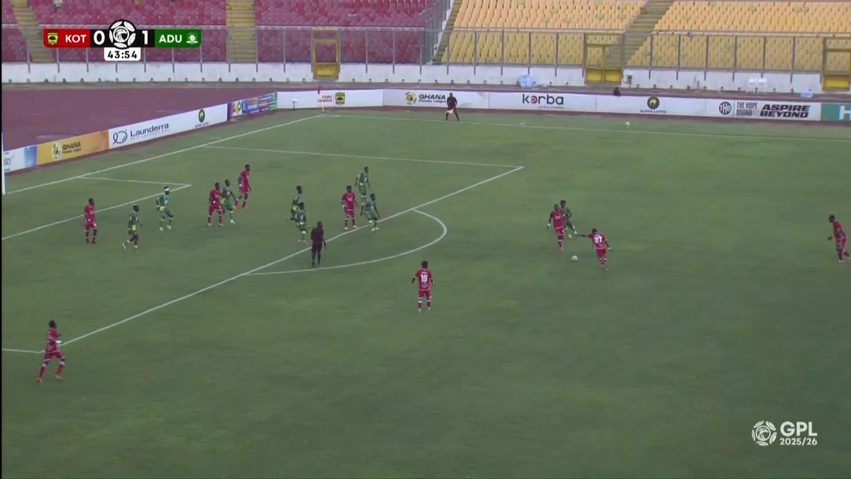 🤯 Lord Amoah blasts home the equaliser for Asante Kotoko. #GPL #GPLMW10