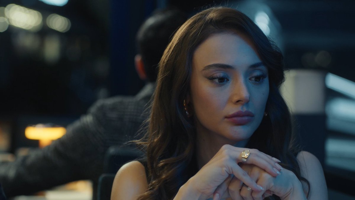 “İki kişiyiz artık.” Nazlı galiba biraz acıktı… #Teşkilat #TeşkilatSezon6 TRT 1