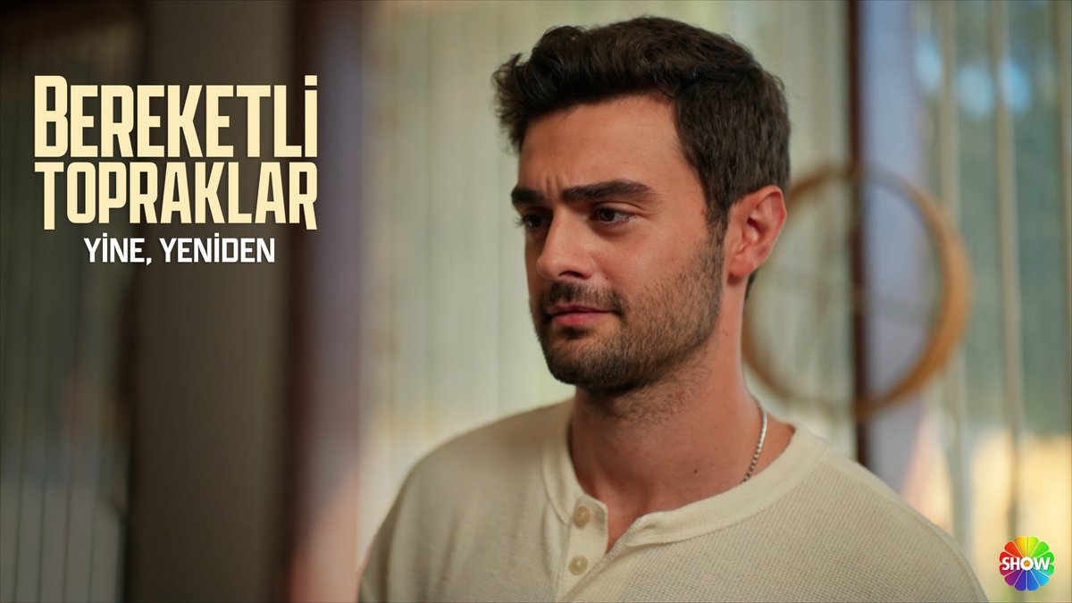 "Giderek ilginçleşiyorsun." #BereketliTopraklar @showtv @surecfilm