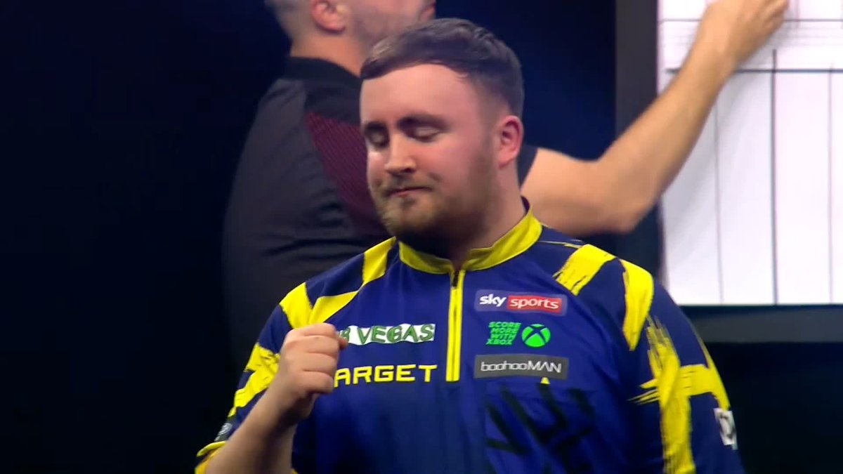 LITTLER DOES IT AGAIN! ☢️ Luke Littler continues his remarkable unbeaten run in Wolverhampton! The World Champion defeats Luke Humphries 16-11 to go back-to-back at the Grand Slam of Darts! 👏 📺 #GSOD | Final