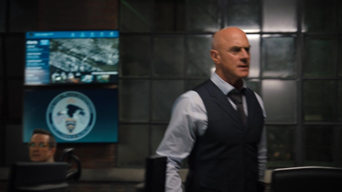 Stabler's surprise visit from an angry brother. 🫣 #OrganizedCrime | NBC and Peacock