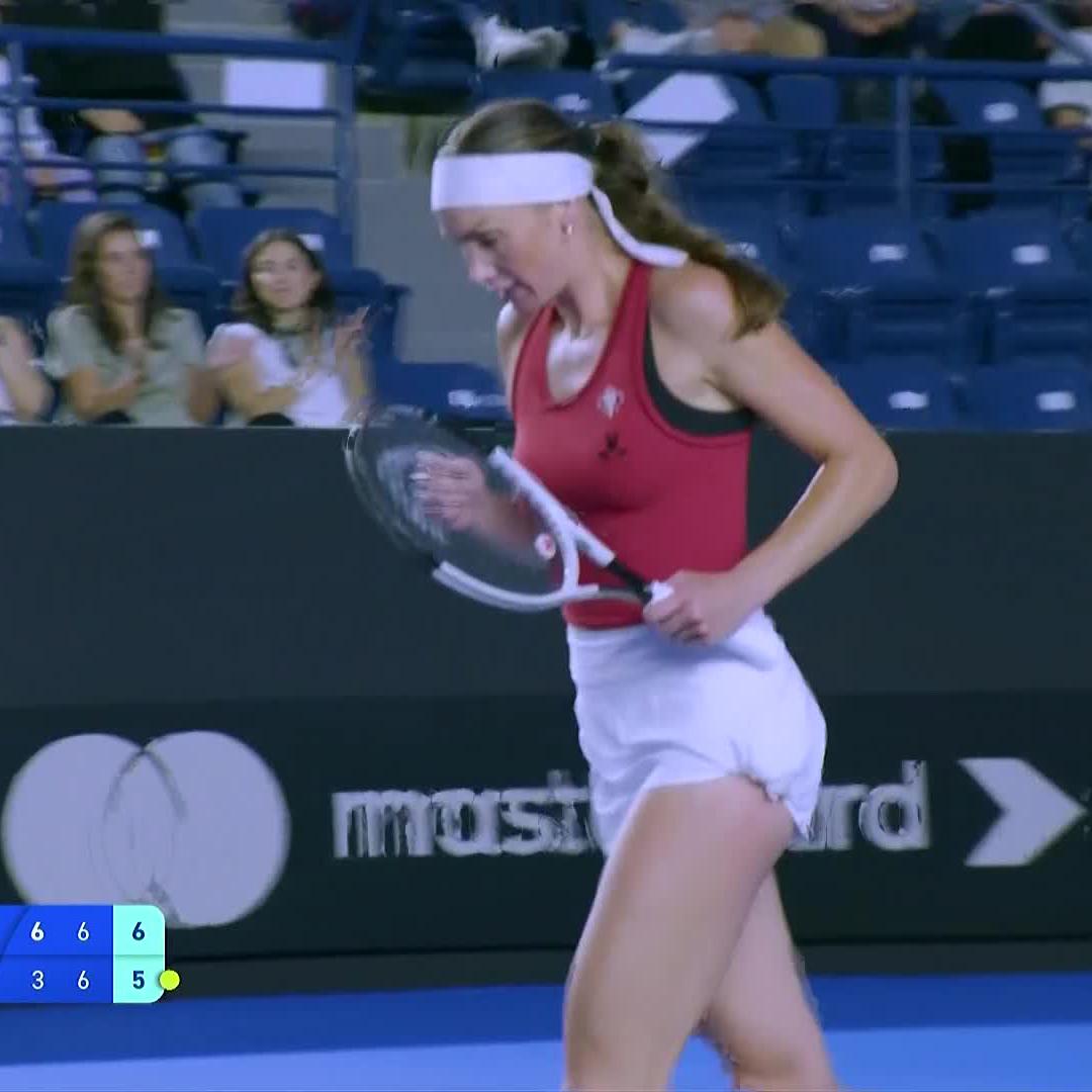 A debut to remember 💫🇨🇦 Carson Branstine defeats Garcia 6-3 7-6(5) to give Team Canada the early advantage in Monterrey. #BJKCup