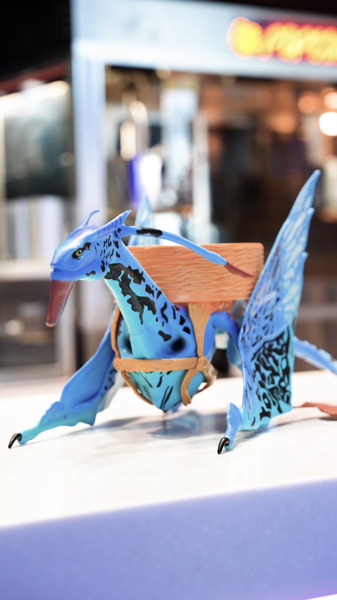 From the skies of Pandora, the Banshee Popcorn Collectible is landing at Regal🪽💙 Get yours when you see Avatar: Fire and Ash, only in theatres December 19. At select locations, while supplies last.