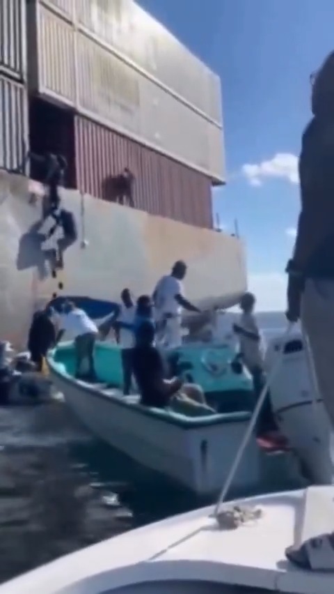 A barge named the "Brooklyn Bridge" was grounded while being towed off the coast of the Bahamas last week and looters from the local islands stole as much cargo as they could before the US Coast Guard arrived on scene. The barge has now been re-floated and is headed to Jacksonville, FL.... #boats #shipping #BrooklynBridge #logistics #crime #bahamas #nassau #USCoastGuard #lawless #atlantic #pirates