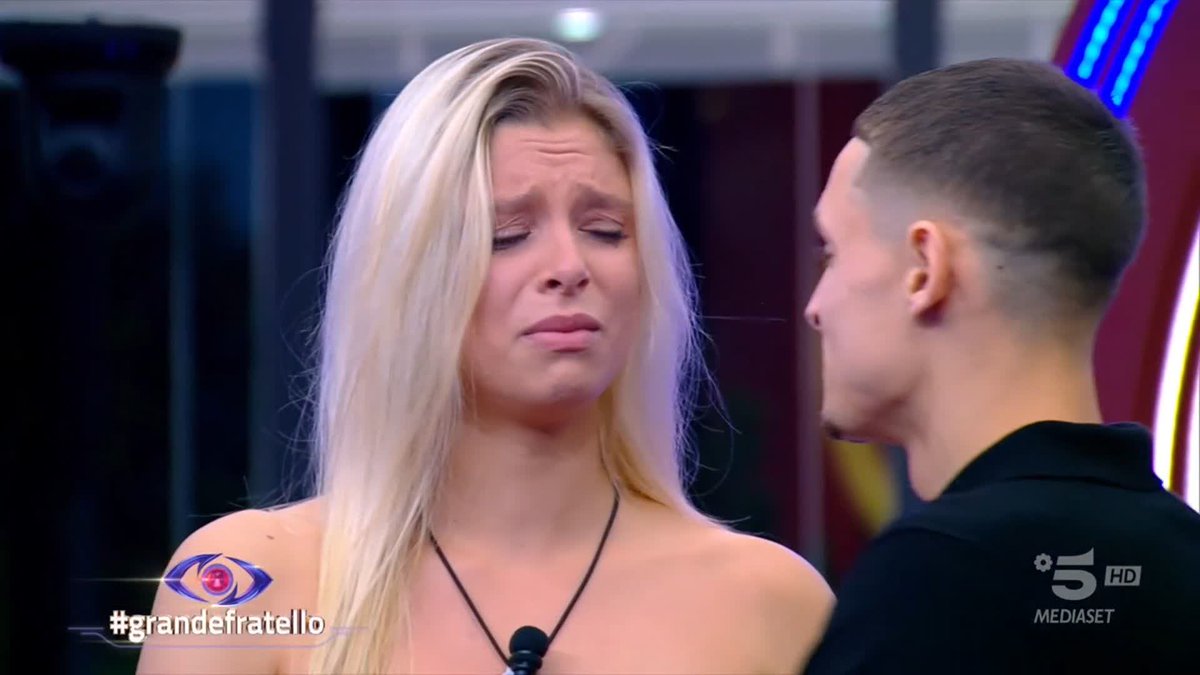 Ma la tenerezza di Giulia e i suoi fratelli 🥹 #GrandeFratello