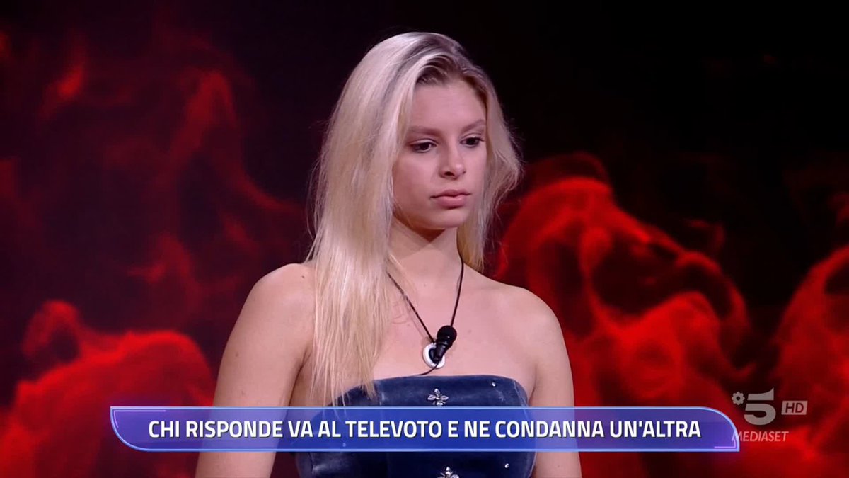 Benedetta risponde all'ultima telefonata, va al televoto e condanna Donatella #GrandeFratello
