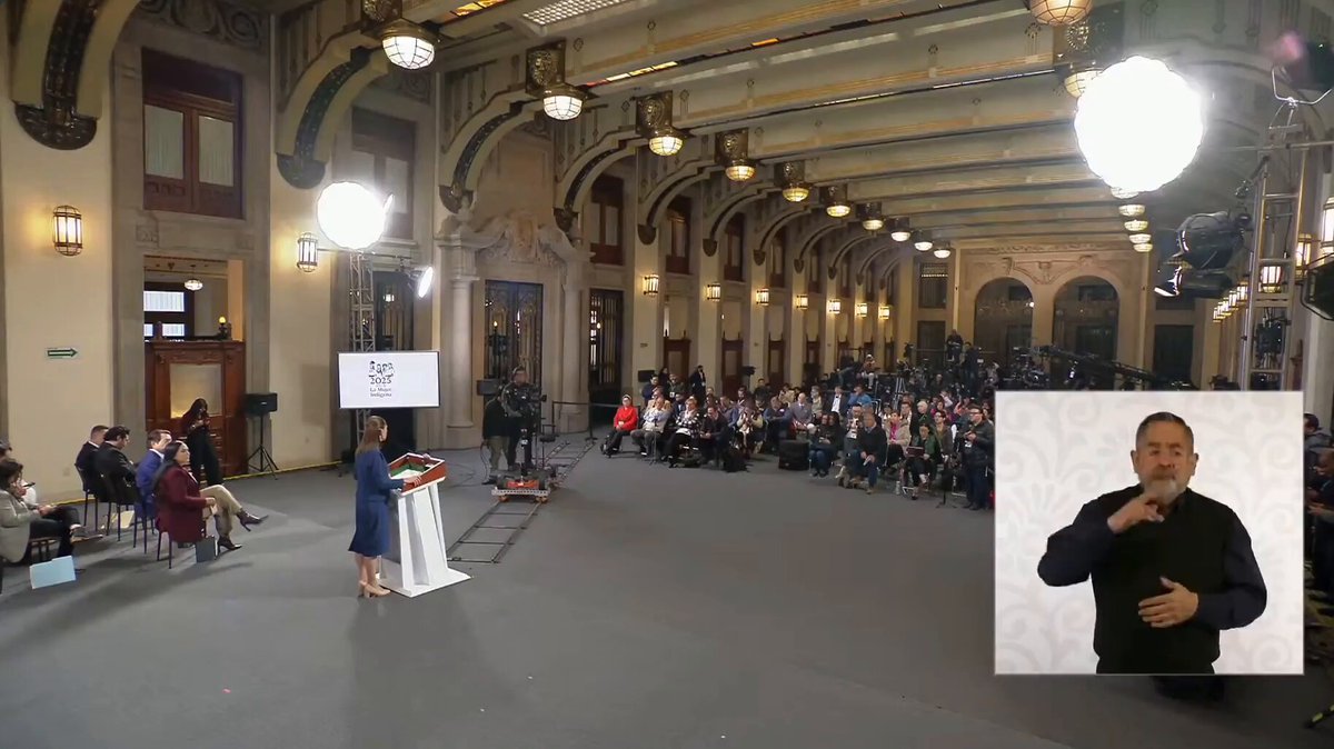 Campeche siempre será tu casa, querida PresidentA Claudia Sheinbaum Pardo, porque reconocemos tu lucha en favor de las mujeres y de todos los mexicanos. Admiramos tu entereza y tu temple, pues le has venido a dar una nueva respiración al país y has hecho que Campeche ya no viva en su cruz de olvido. Sabemos que una campaña negativa más no minará tu esfuerzo; por el contrario, te fortalece. Y aquí cuentas con el apoyo de las hijas de la milpa, que resistimos vendavales, no nos rendimos y enfrentamos injusticias y burlas. Tenemos mucha PresidentA!