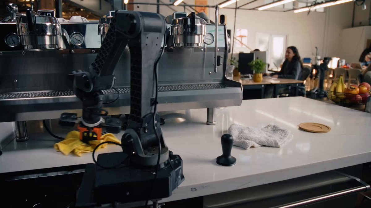 Our model can now learn from its own experience with RL! Our new π*0.6 model can more than double throughput over a base model trained without RL, and can perform real-world tasks: making espresso drinks, folding diverse laundry, and assembling boxes. More in the thread below.