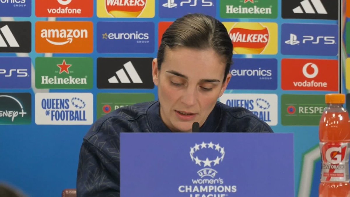 "It's easier to get to the top than staying at the top" 📈 Renee Slegers thinks that increased expectations after winning the Champions League haven't affected Arsenal's performances so far 🔴