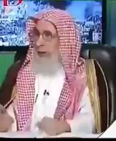الحرية للشيخ #ناصر_العمر ⁩، والذي تم اعتقاله في أغسطس 2018؛ على خلفية تغريدات تحدث فيها عن التحولات الاجتماعية في المملكة، فيما حُكم عليه ظلمًا وجورًا بالسجن مدة 30 سنة، بعد تغليظ السلطات لحكمه السابق البالغ 10 سنوات.