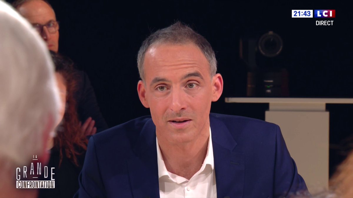 🗣️ Taxe Zucman : "Je suis pour la philosophie qu'il y a derrière, j'entends qu'il y a des problèmes d'application (...) Il faut que ceux qui ont le plus participent le plus à cet effort commun." 🔴 Raphaël Glucksmann (Raphael Glucksmann), invité de "La Grande confrontation"
