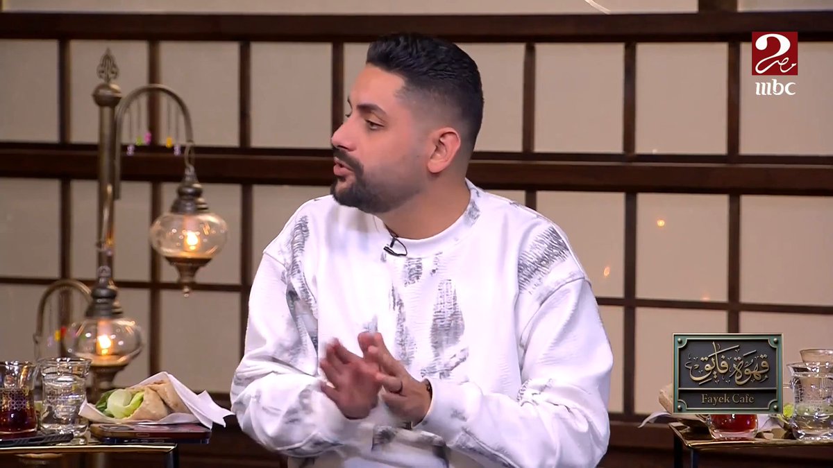 محمد فارس: هو ليه الانتقاص من اللاعب المحلي؟ احنا عملنا تاريخ منتخب مصر من 2006 بلاعبين محليين.. وايه تصنيف الناس الوحشين والناس الحلوين ده! مجاناً على شاهد برنامج #الكورة_مع_فايق يعرض من الجمعة – الثلاثاء الساعة 11:00 مساءً بتوقيت القاهرة على #MBCMASR2 لمتابعة البث المباشر