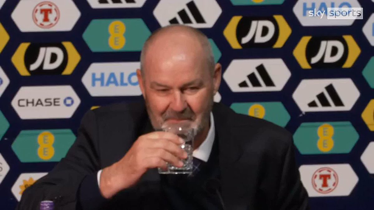 🗣️ “I’ve felt the pressure of the nation to try and get to a World Cup… This is the best feeling” Scotland head coach Steve Clarke reacts to their dramatic 4-2 win over Denmark, which sees them qualify for their edition of the tournament since 1998 🏴󠁧󠁢󠁳󠁣󠁴󠁿