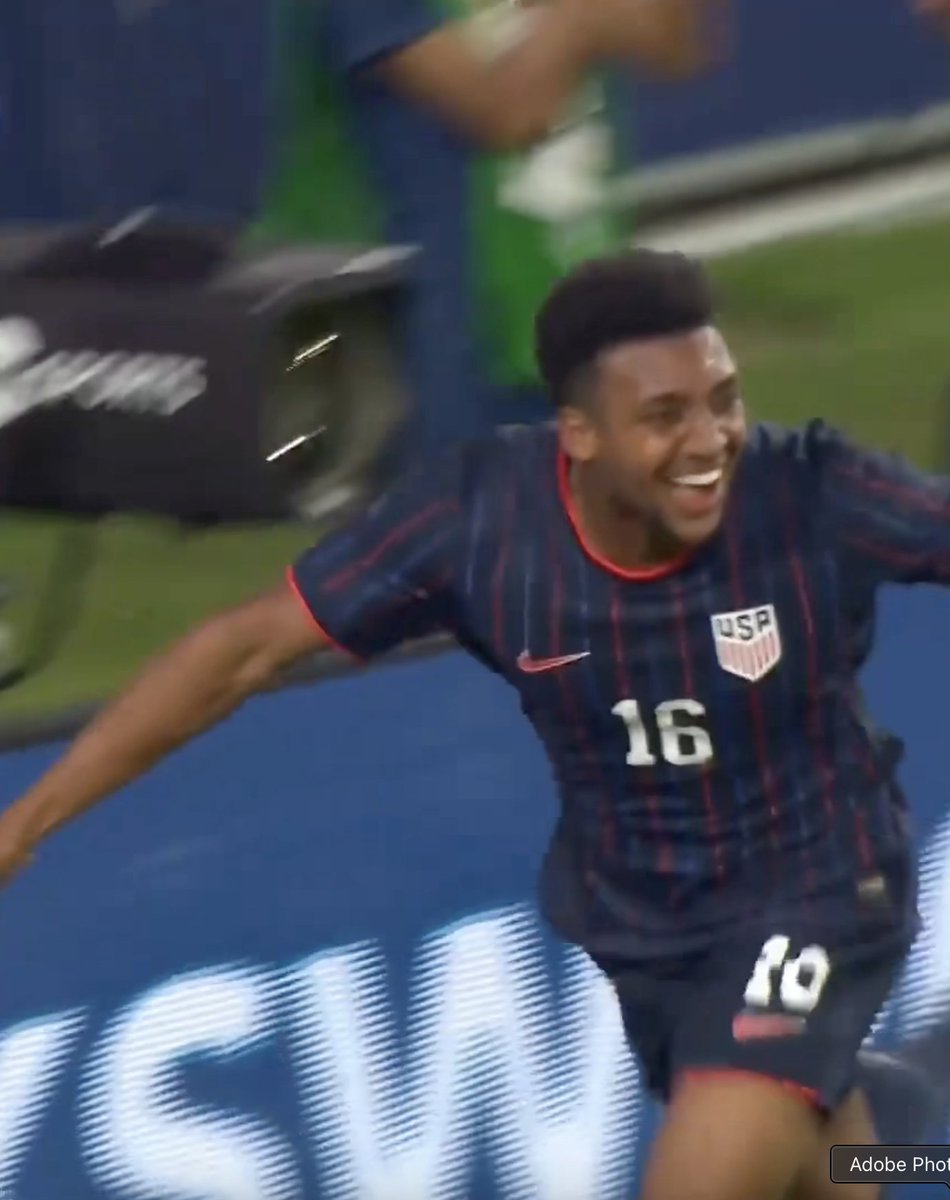 Alex Freeman had never scored for the USMNT. He scored two in the first half against Uruguay 💥