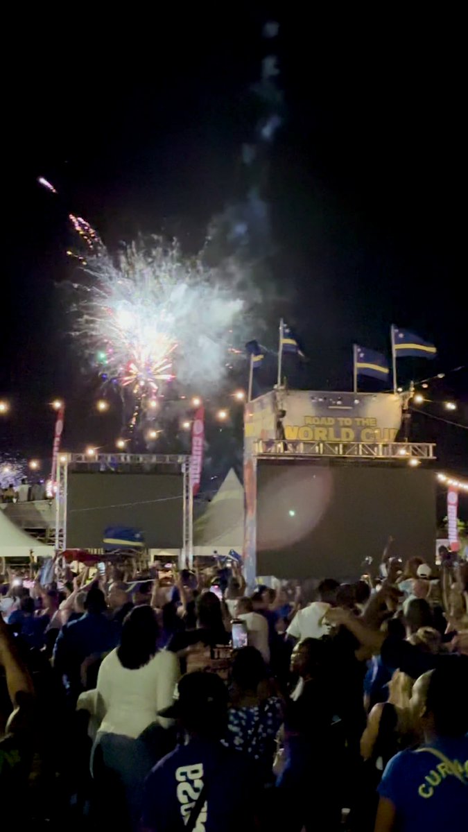 Literalmente toda Curazao 🇨🇼 está festejando en las calles la clasificación al Mundial! Ojo eh, puede ayudar a que en nueve meses crezca la población (?)