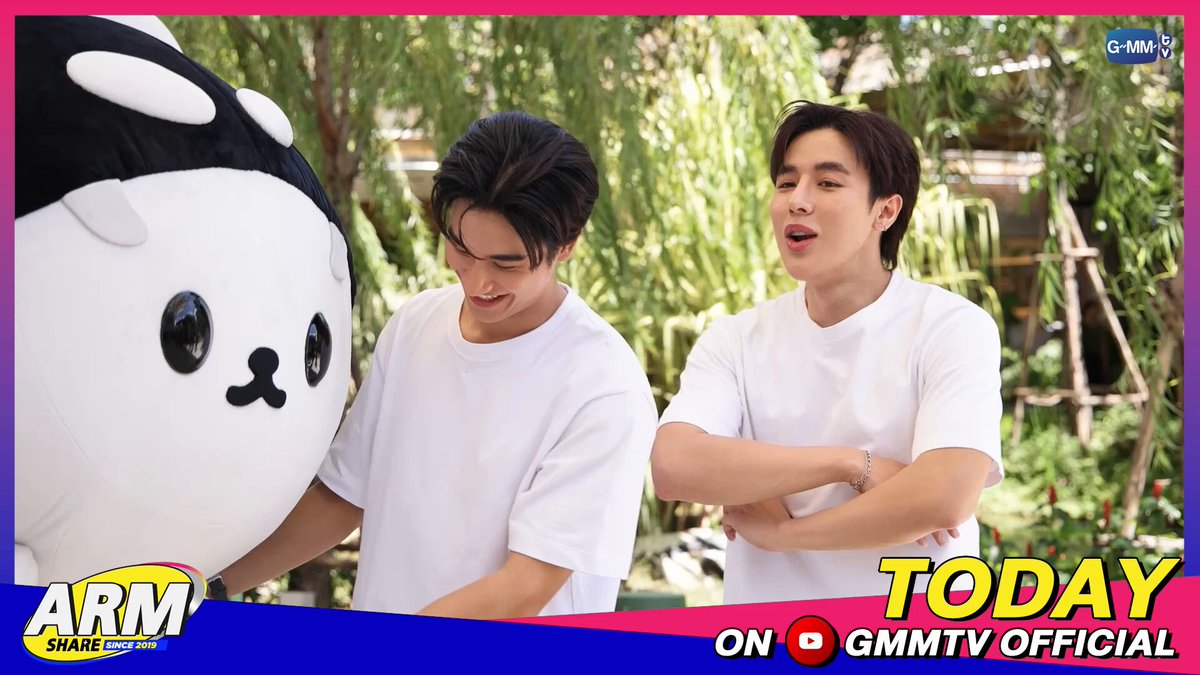 #ARMSHAREEP192 เตรียมตัวไปออกกำลังกายโดด TRAMPOLINE กับ "อาร์ม" และ "เต นิว โพก้าซัง" โดดเด้งดึ๋งๆ บอกเลยงานนี้มีคนหอบ!! วันนี้ เวลา 18:00 น. ทาง Youtube : GMMTV Official #ARMSHARE #GMMTV ✊🏻💛ดับบลิวซี เทย์ทาวาฬ Newwiee Polcasan