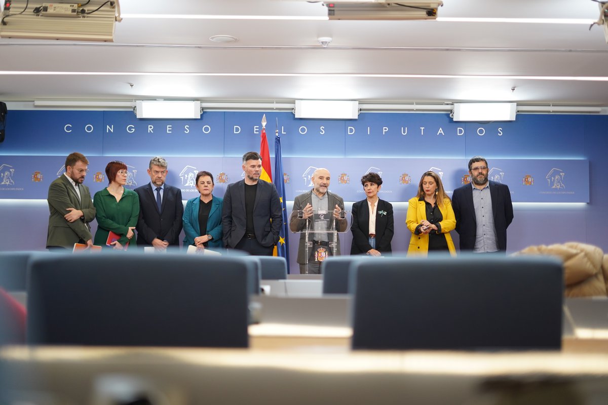 🔴 BNG, ERC, EH Bildu, PNV, Compromís e Més per Mallorca impulsan unha Lei Orgánica para garantir o plurilingüismo no Estado A iniciativa asegura o dereito da cidadanía para relacionarse coa Administración en calquera lingua oficial Unico deputado galego que asina: Néstor Rego