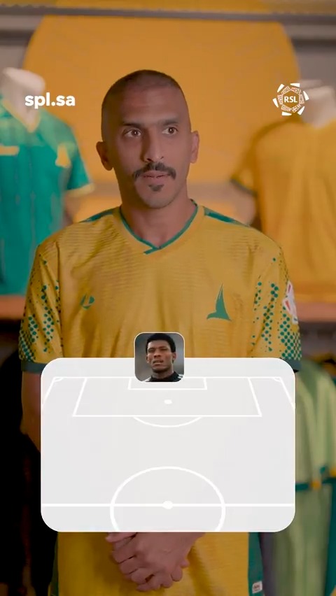 سألنا لاعب نادي الخليج السعودي صالح العمري عن فريقه التاريخي من اللاعبين السعوديين 🇸🇦 وكانت خياراته 👀 #دوري_روشن_السعودي | صالح العمري