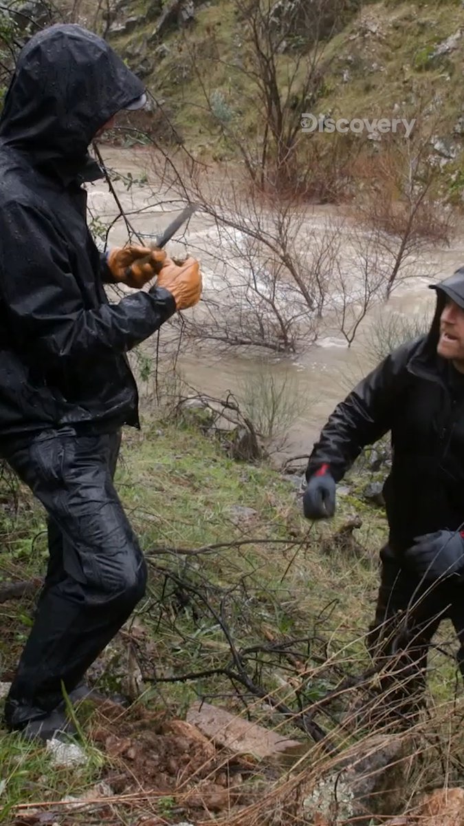 #GoldRush's Parker Schnabel joins Josh to search for gold stolen by the infamous Ruggles brothers in 1892. See what they find on a new #ExpeditionUnknown TONIGHT at 9P on Discovery.