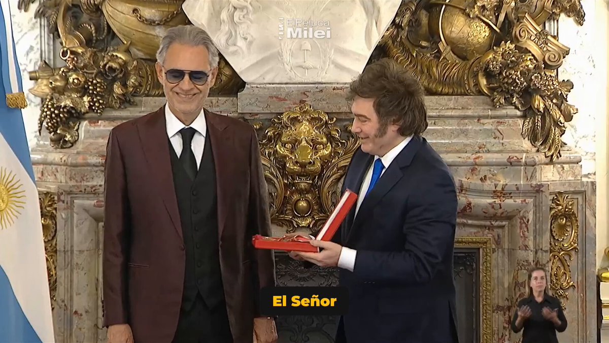 ANDREA BOCELLI RECIBE CONDECORACIÓN ARGENTINA EN LA CASA ROSADA