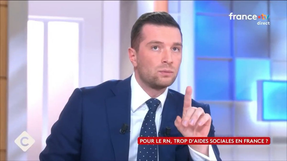 Le fait que les jeunes rentrent beaucoup plus tard sur le marché du travail, par rapport à nos voisins européens, constitue des points de croissance en moins, de la main d’œuvre en moins pour les entreprises et des cotisations en moins pour notre système de retraite.