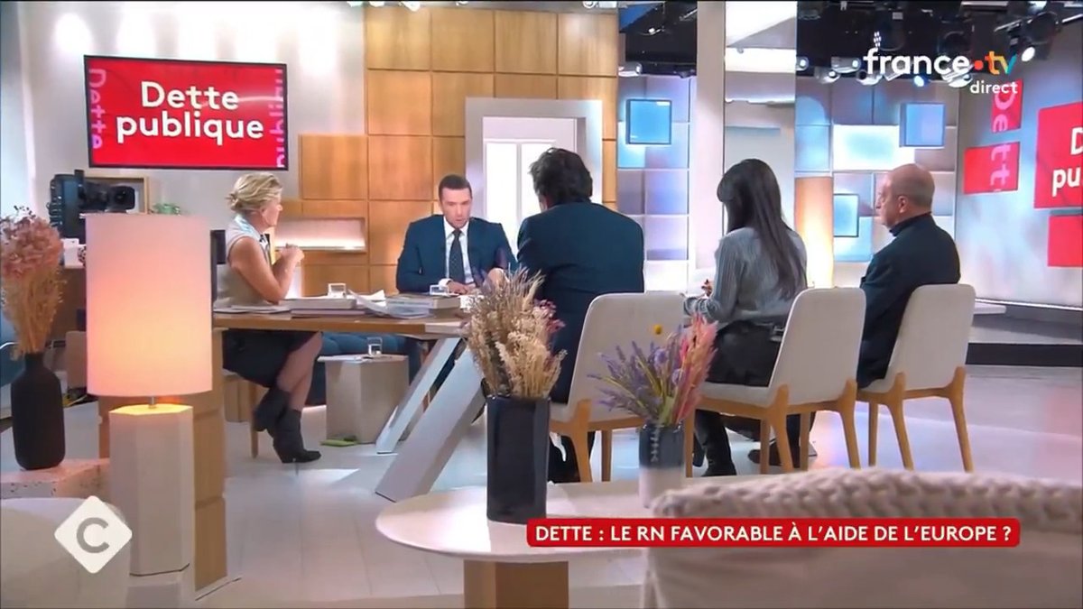 Pour sortir de la trappe à dette, nous avons besoin de croissance, mais aussi d’une baisse des taux d’intérêt et d’une plus grande souplesse de la BCE. Il est impératif de baisser la mauvaise dépenses publique et de libérer davantage nos entrepreneurs.