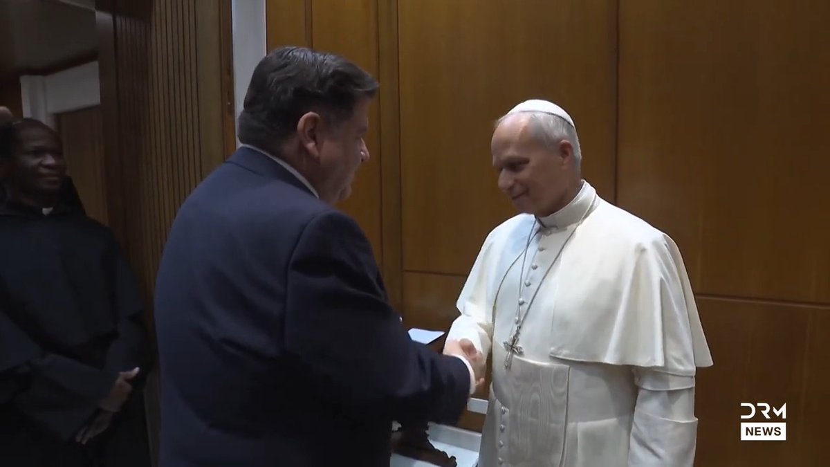 🚨BREAKING: JB Pritzker, the Governor of Illinois was invited to meet the pope - and he even brought him beer from a Chicago brewery. Seeing Pritzker represent the United States is a much welcomed difference from our embarrassing President.