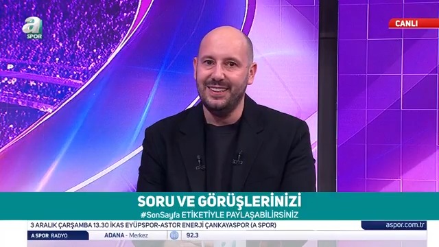 🤔 Melike Çelik: Mehmet, Yılmaz Hoca'nın saçlarının tonu hakkında ne düşünüyorsun? 😅 Yılmaz Vural (Yılmaz Vural): Mehmet'e saç konusunda bir şey sormaman lazım.