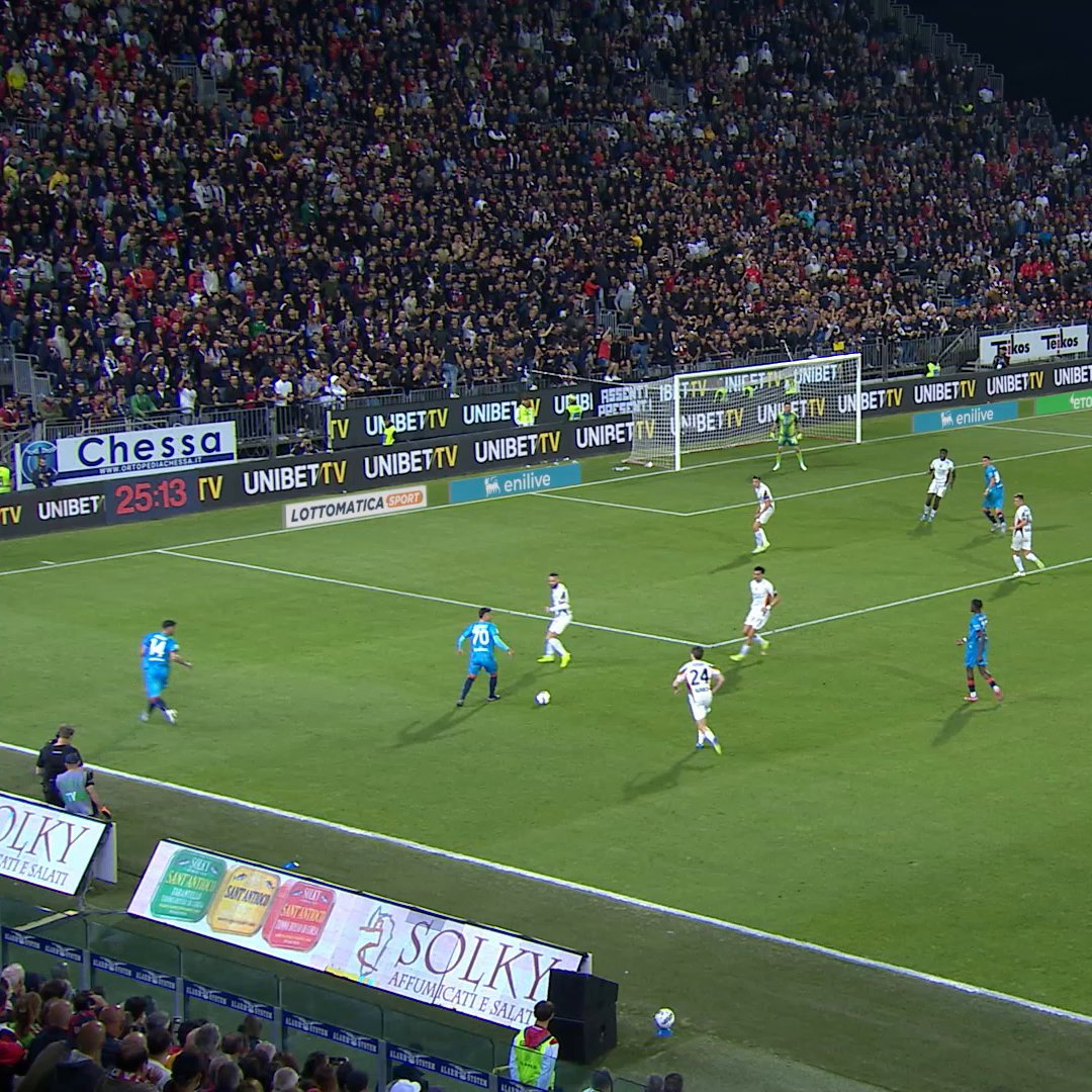 The build-up play. 🤌 But the finish. 🤯 Alessandro Deiola’s screamer is up for the FIFA Puskás Award! Voting is open now! 🎥 Serie A