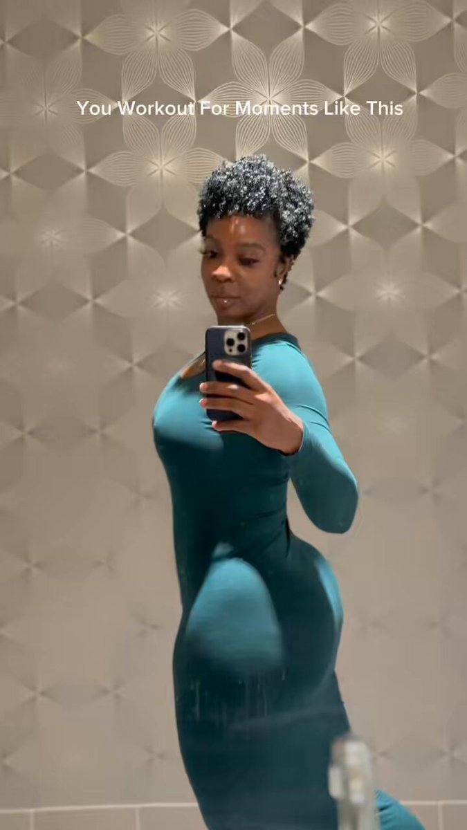 🔐 Locking into Working Out &amp; Work till December 31st. No excuses…
