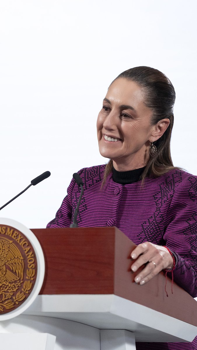 Estamos cerca de cumplir siete años del inicio de la Cuarta Transformación y tenemos mucho que celebrar: 13.5 millones de personas salieron de la pobreza, récord en inversión extranjera directa, aumento al salario mínimo, más preparatorias, crecimiento de Programas para el Bienestar y más resultados. Con el apoyo del pueblo, México es un país distinto.