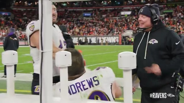 The play call 😈 the block 😈 the run 😈 the reaction 😈 DON’T SLEEP!!!!! Get more exclusive views in WIRED:
