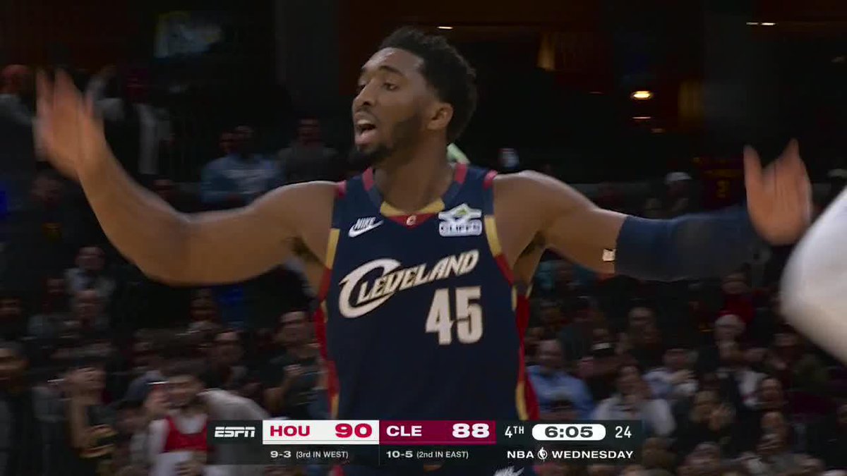 SPIDA LOCKED IN FOR THE 4TH QUARTER ON ESPN 🕷️