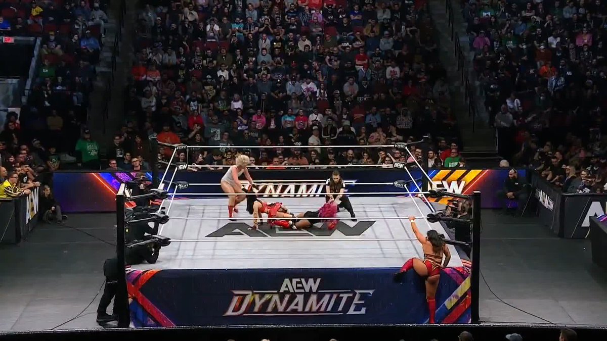 That's ONE way to help your team! Watch #AEWDynamite LIVE on TBS &amp; HBO Max