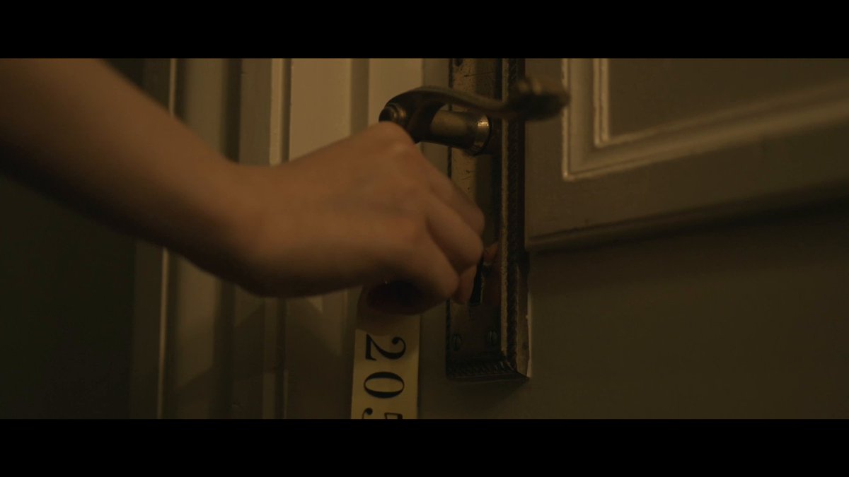 ⋰ ティザー映像公開🎬 #櫻坂46_三期生 ドラマ『#路地裏ホテル』 ⋱ 5つのエピソードで構成された本作。 特設サイトではドラマの世界を先取りできる、各話のあらすじと場面写真も公開中✨ メンバーの役どころも要チェックです👀 >> #櫻坂46 #レミノ