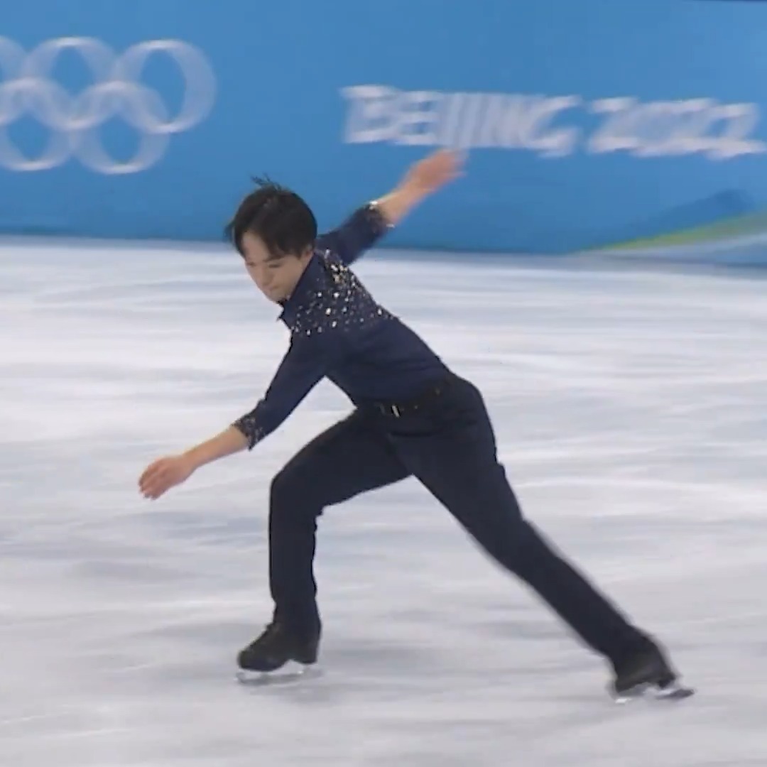 We showed Olympic silver medallist Kagiyama Yuma his childhood photo, & his advice to his little self is everything❤️ Watch Yuma compete with some of the best skaters in the world for the #GPFigure title in Finland this weekend! #FigureSkating I #FinlandiaTrophy I ISU Figure Skating