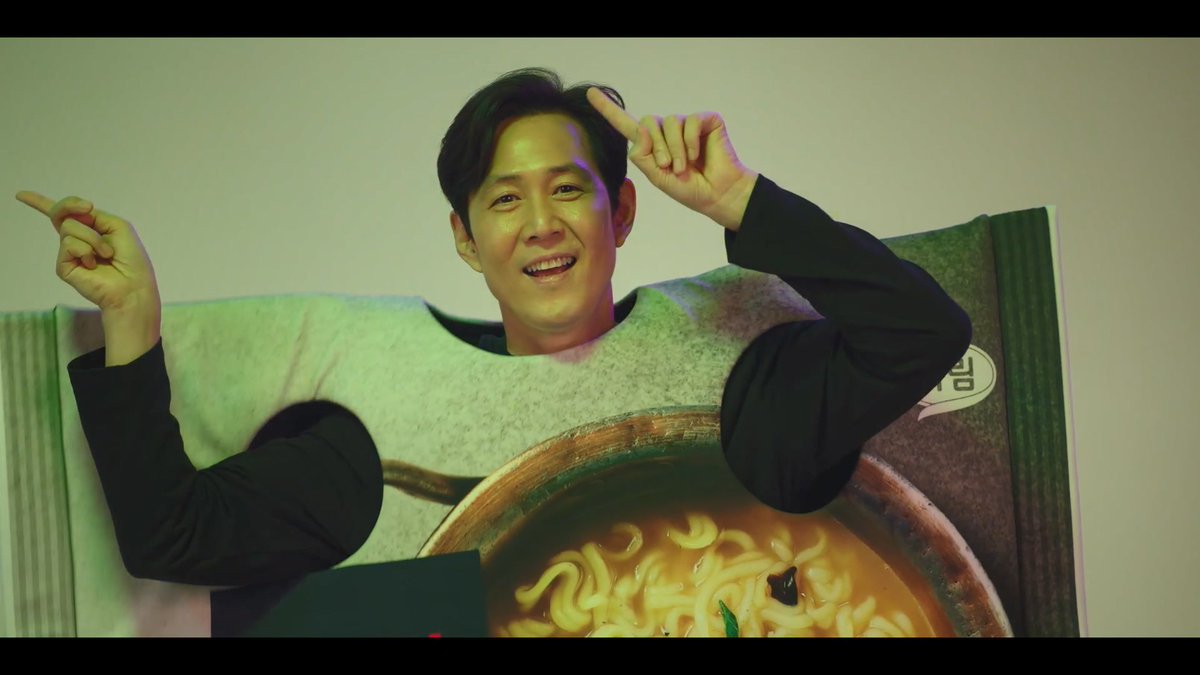 걱정 없이 즐겨요~ 으싸으싸으싸 필구형 거 너무 영혼이 없는 거 아니오? #얄미운사랑 #이정재 #라면